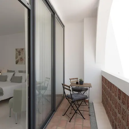 Madalena Village 6 - Centre By Hd Apartment